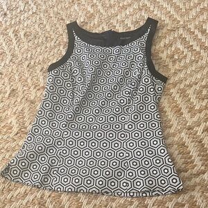 White House Black Market Black & White Hexagon Print Tank